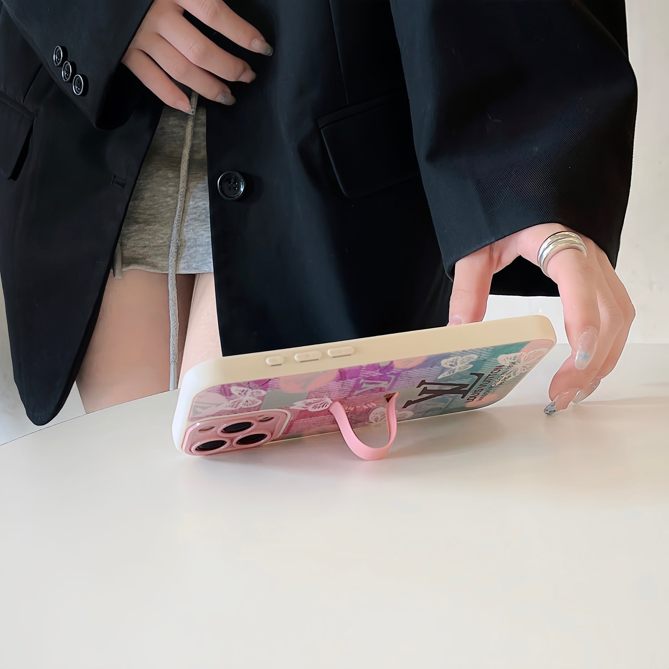 Creative ring silicone stand case